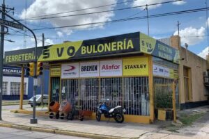 Ferreteria y Buloneria Savio